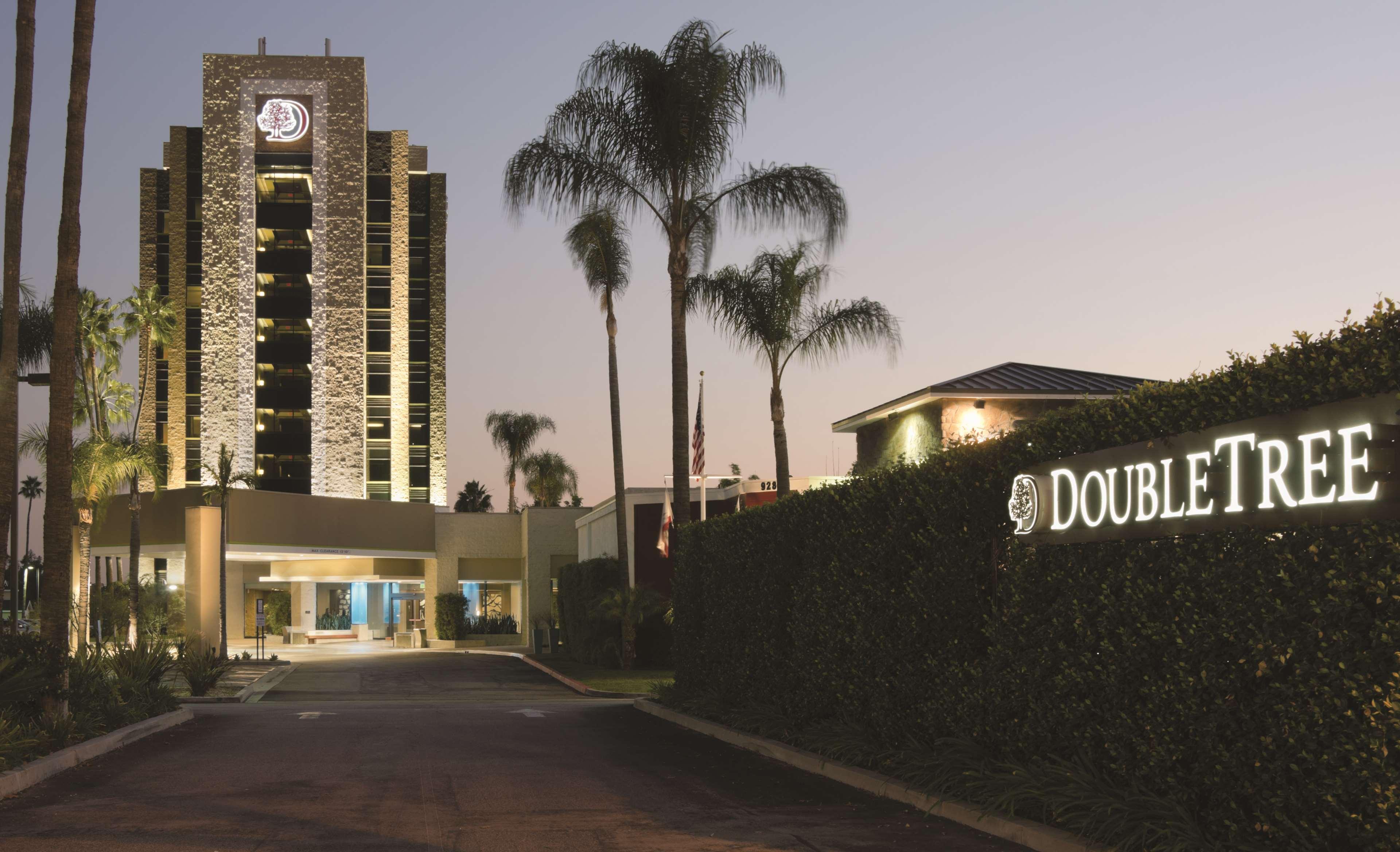 Готель Doubletree By Hilton Monrovia - Pasadena Area Екстер'єр фото