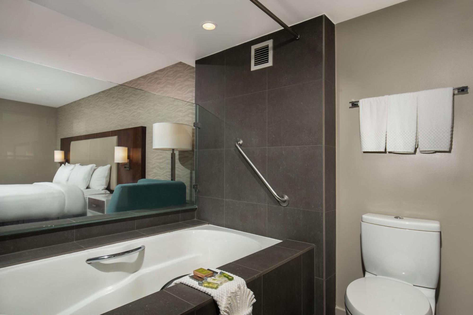 Готель Doubletree By Hilton Monrovia - Pasadena Area Екстер'єр фото
