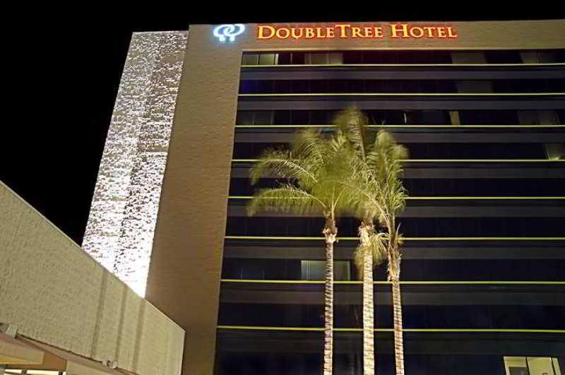 Готель Doubletree By Hilton Monrovia - Pasadena Area Екстер'єр фото